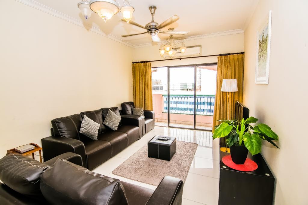 Mts @ Marina Court Resort Condo Кота Кинабалу Стая снимка