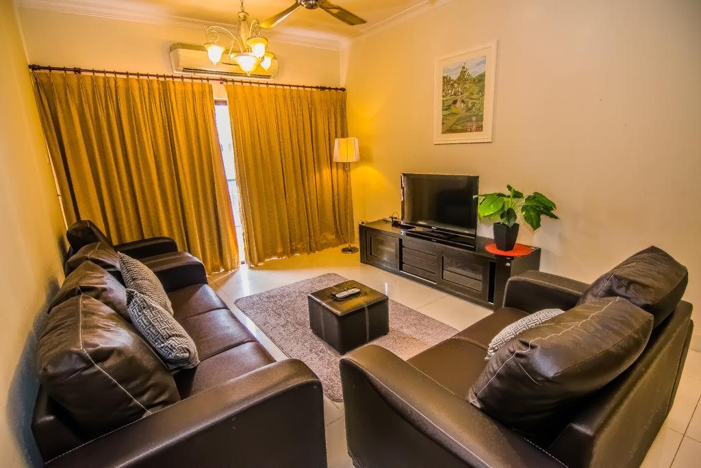 Mts @ Marina Court Resort Condo Кота Кинабалу Стая снимка